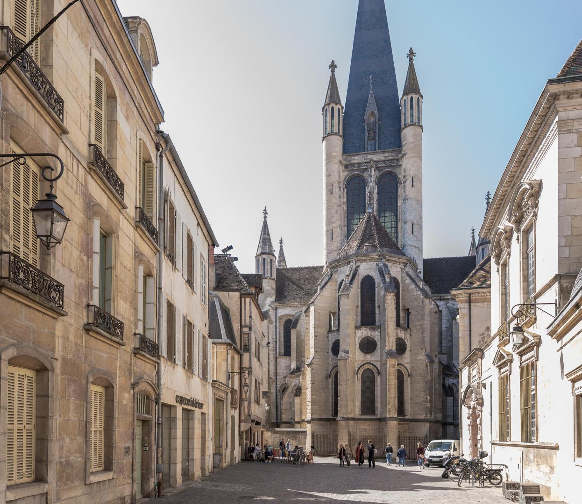 La Chouette Des Ducs, En Hypercentre